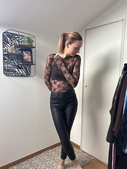 Top en dentelle